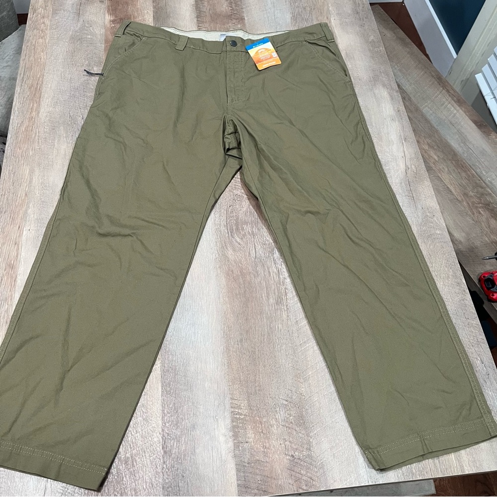 Columbia Men's Flex ROC Omni Shield Brown Khaki Chinos Size 42x30 NWT